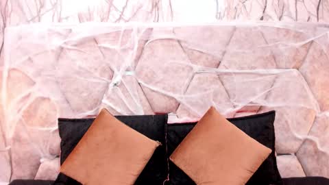 Snapshot of exotic_ebony_ chatting on October 2025 07:03:02 PM Alison online show from October 2025 07:03:02 PM