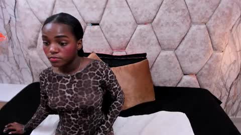 Snapshot of exotic_ebony_ chatting on November 2025 07:04:01 PM Alison online show from November 2025 07:04:01 PM