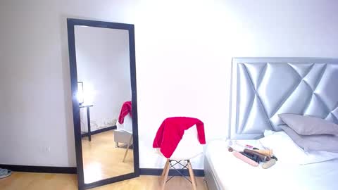 Snapshot of exotic_karmella chatting on December 2024 10:19:01 PM exotic_karmella online show from December 2024 10:19:01 PM