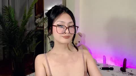 Snapshot of expensive_candyx chatting on January 2025 01:45:02 PM Candy online show from January 2025 01:45:02 PM