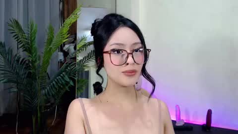 Snapshot of expensive_candyx chatting on February 2025 01:03:02 PM Candy online show from February 2025 01:03:02 PM