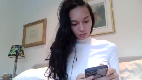 NewKarina online show from January 2025 10:38:02 AM