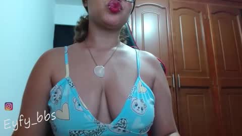 Snapshot of eyfy_bbs chatting on November 2025 12:00:01 AM Nadia online show from November 2025 12:00:01 AM