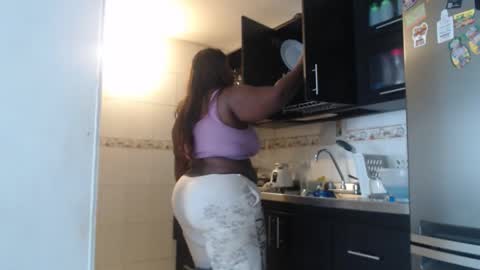 eyshaexotii online show from October 2025 04:41:01 PM