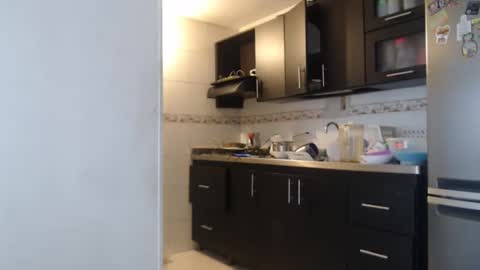 eyshaexotii online show from November 2025 06:29:01 PM