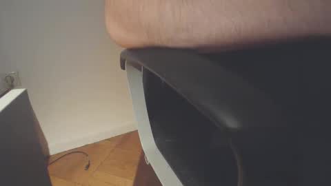 Snapshot of ezcoda chatting on October 2025 11:14:01 PM EZCODA online show from October 2025 11:14:01 PM