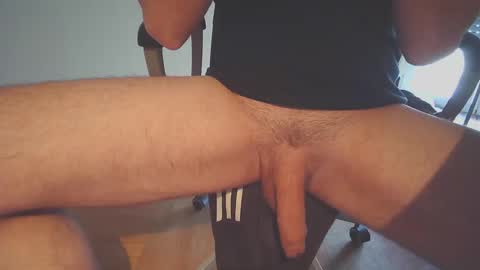 Snapshot of ezcoda chatting on November 2025 11:21:02 AM EZCODA online show from November 2025 11:21:02 AM