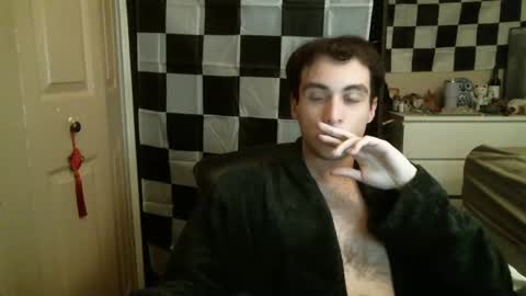 Snapshot of ezra_naamah chatting on January 2025 01:39:02 AM Ezra Naamah online show from January 2025 01:39:02 AM