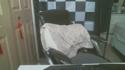 Snapshot of ezra_naamah chatting on March 2025 09:42:02 PM Ezra Naamah online show from March 2025 09:42:02 PM