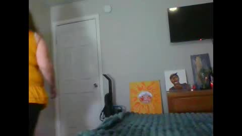 Snapshot of faidramae chatting on February 2025 04:37:01 AM faidra mae online show from February 2025 04:37:01 AM