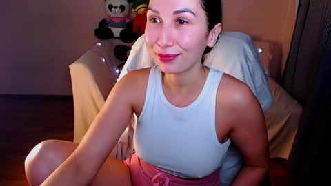 Elli  online show from January 2025 09:45:01 PM