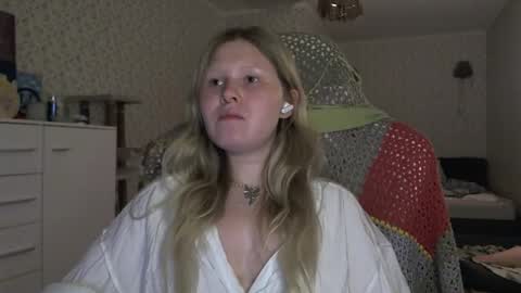 Snapshot of fairydreams_ chatting on October 2025 05:24:02 PM Arisha online show from October 2025 05:24:02 PM