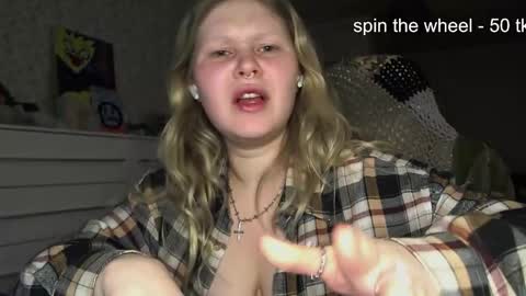 Snapshot of fairydreams_ chatting on November 2025 11:27:02 PM Arisha online show from November 2025 11:27:02 PM