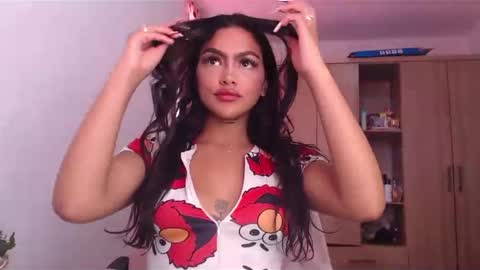 fairylatin online show from December 2024 03:17:02 PM