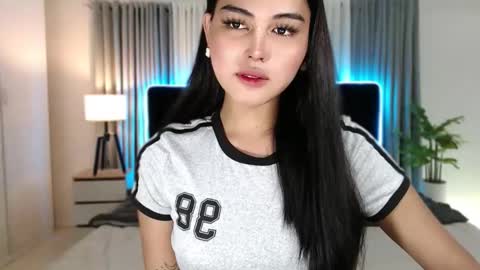 Belly Conklin online show from October 2025 01:14:01 PM