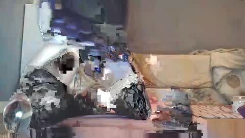 Snapshot of fallin_skye chatting on December 2024 02:14:02 AM Fallin Skye online show from December 2024 02:14:02 AM