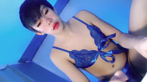 Ivy Lauren online show from January 2025 04:27:01 AM