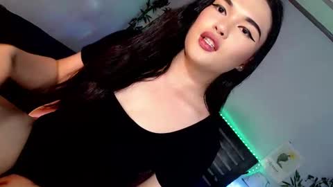 DANIELLA - DONT FORGET TO GIVE ME A THUMBSU UP online show from March 2025 12:20:01 PM