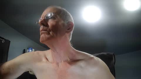 Snapshot of fantasyresort chatting on October 2025 03:04:02 AM fantasyresort online show from October 2025 03:04:02 AM