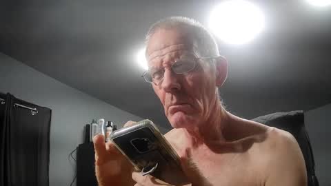 Snapshot of fantasyresort chatting on October 2025 02:56:01 AM fantasyresort online show from October 2025 02:56:01 AM