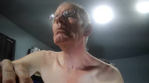 Snapshot of fantasyresort chatting on October 2025 03:12:02 AM fantasyresort online show from October 2025 03:12:02 AM