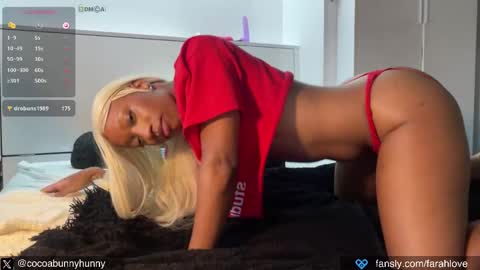 Snapshot of farah_love chatting on September 2025 01:29:01 AM Farah Love online show from September 2025 01:29:01 AM