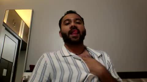Farm Wolf online show from September 2025 07:03:01 PM