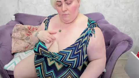 fashiona online show from January 2025 01:37:02 AM