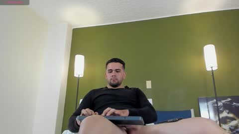 Snapshot of fatdick_1 chatting on October 2025 08:21:02 PM M A T T E O online show from October 2025 08:21:02 PM