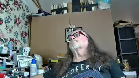 Fred. online show from December 2024 07:01:02 PM