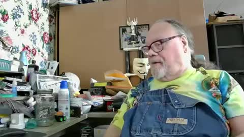 Fred. online show from December 2024 04:01:01 AM