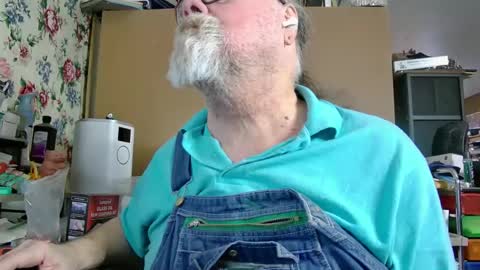 Fred. online show from February 2025 09:15:02 PM