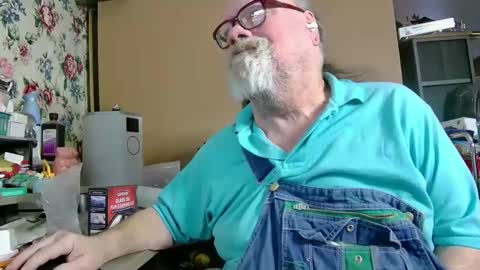 Fred. online show from February 2025 12:19:01 AM