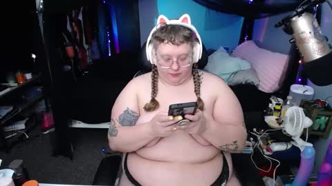 Snapshot of fatveronica chatting on February 2025 03:15:02 PM FatVeronica online show from February 2025 03:15:02 PM