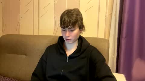 Snapshot of faustfrost chatting on November 2025 01:45:01 PM Faust online show from November 2025 01:45:01 PM