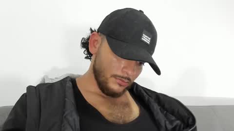 favid95 online show from February 2025 02:55:01 AM