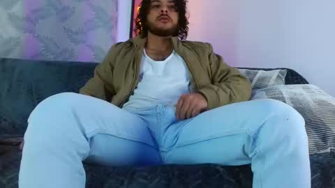 favid95 online show from November 2025 02:11:02 AM