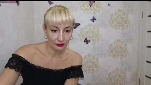 Snapshot of favorite_angel chatting on January 2025 07:03:01 PM favorite_angel online show from January 2025 07:03:01 PM