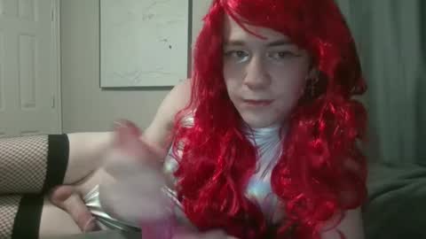 favoritesissy online show from September 2025 07:12:02 AM