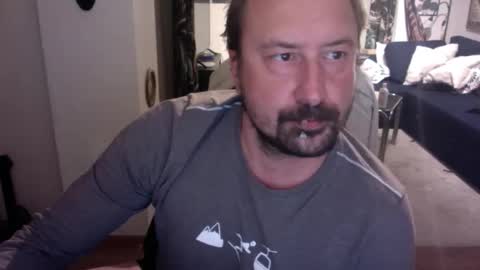 Snapshot of feetkissboy chatting on November 2025 05:01:02 PM feetkissboy online show from November 2025 05:01:02 PM