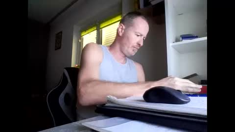 Snapshot of feetofflames26 chatting on December 2025 12:43:02 PM Max online show from December 2025 12:43:02 PM