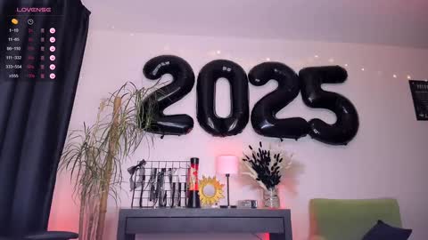 Fely online show from January 2025 09:47:01 PM