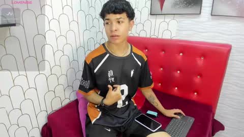 felipe_boy_18 online show from March 2025 04:30:02 AM