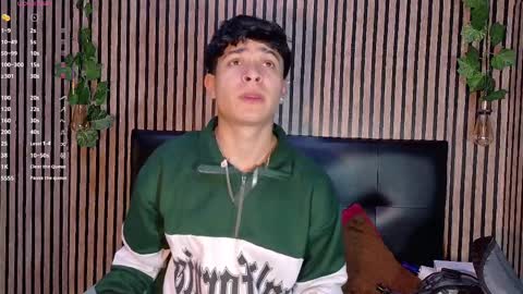 felipe_boy_18 online show from September 2025 02:57:01 AM
