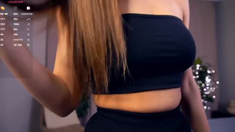 Hello im Nova online show from March 2025 04:17:02 AM