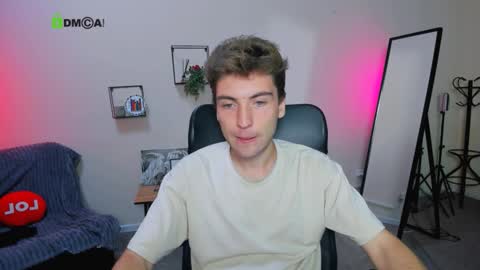 felix_dream_ online show from September 2025 07:16:01 PM