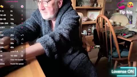 Snapshot of fellainsp8 chatting on October 2025 07:31:02 AM Adam online show from October 2025 07:31:02 AM