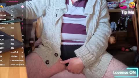 Snapshot of fellainsp8 chatting on October 2025 12:56:02 PM Adam online show from October 2025 12:56:02 PM