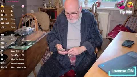 Snapshot of fellainsp8 chatting on October 2025 07:20:01 AM Adam online show from October 2025 07:20:01 AM