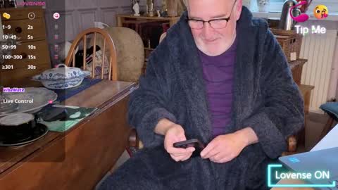 Snapshot of fellainsp8 chatting on November 2025 07:30:02 AM Adam online show from November 2025 07:30:02 AM